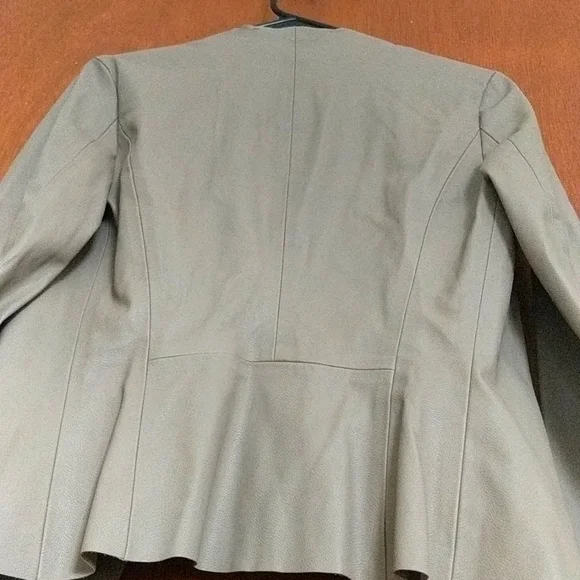 Zara Basic Collection Blazer Style Jacket.  Excellent Condition, Size S. - Picture 5 of 6